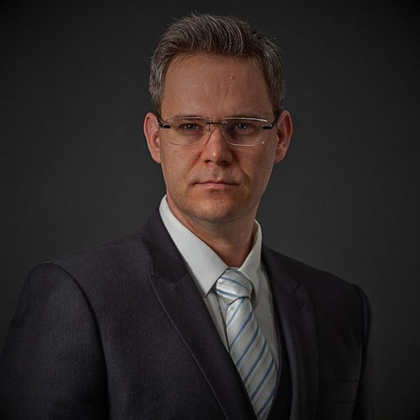 Prof. Vanderlei Jr